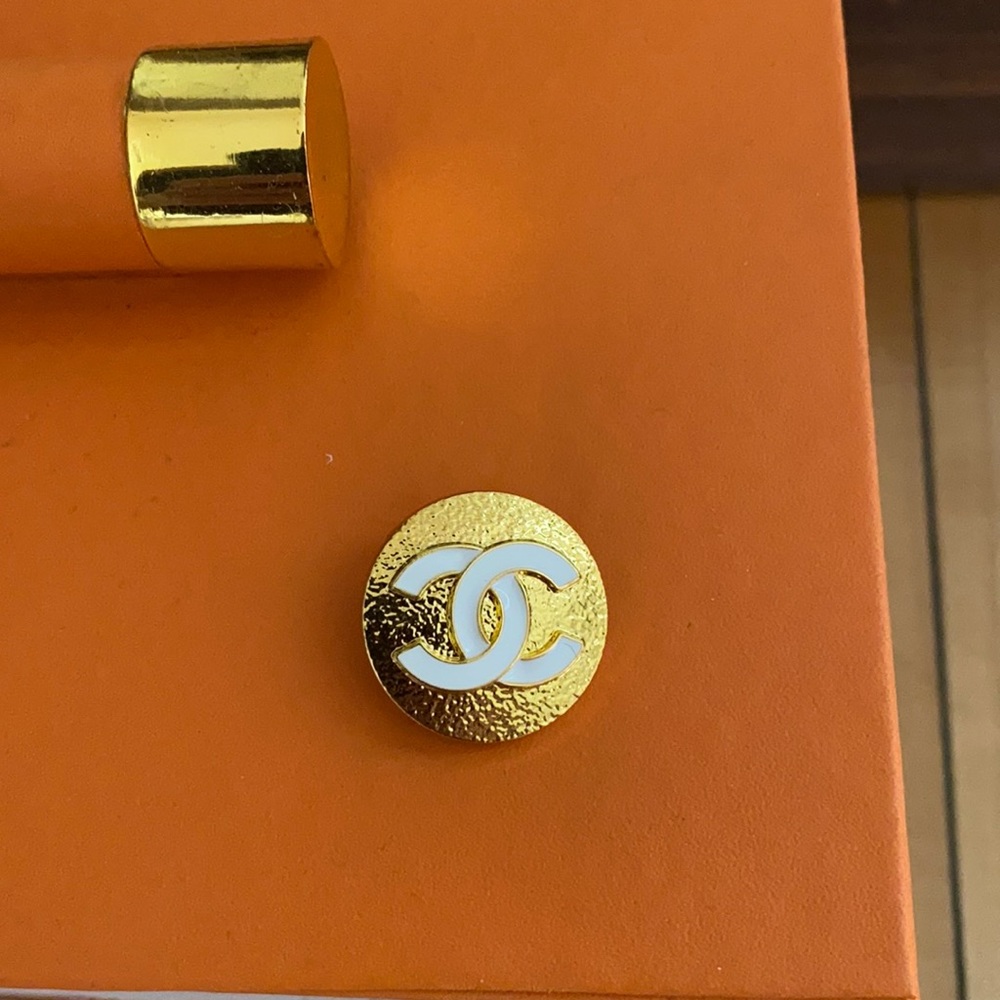 Chanel Button CC
